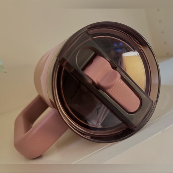 🎉LAST PIECE🎉Stanley 40oz Quencher Protour Flipstraw Tumbler Antique Pink - Picture 6 of 10